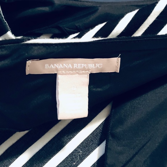 Sleeveless Peplum Top - Picture 7 of 7